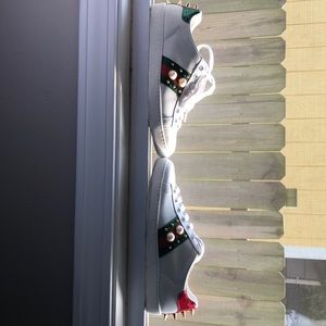 Gucci 💯 Authentic Ace studded leather sneaker